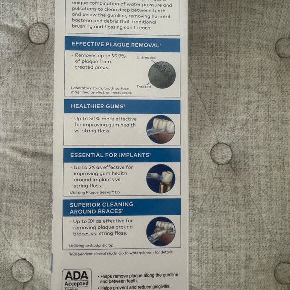 Water Pik Cordless Plus with 4 Tips - Picture 2 of 6